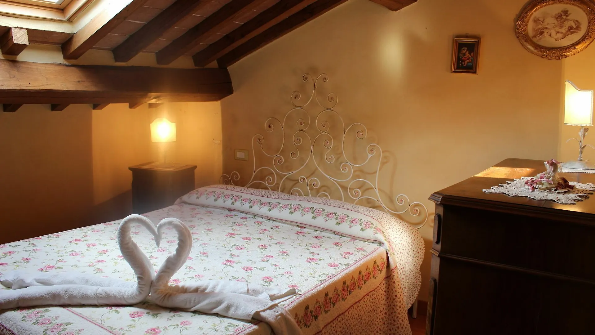 Casa Ambra Aparthotel Cortona 2*,