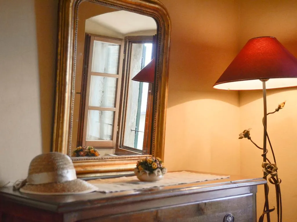 Casa Ambra Aparthotel Cortona 2*,