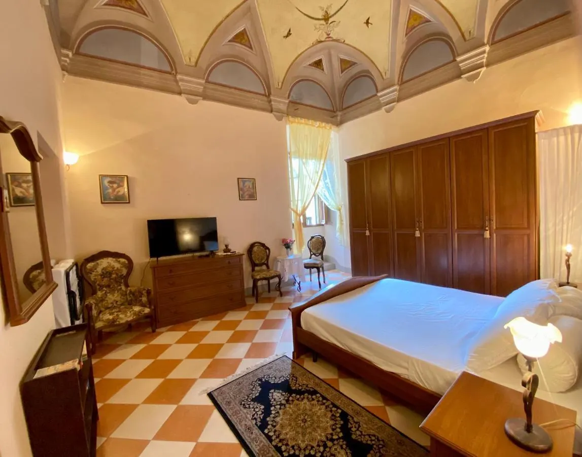 **  Casa Ambra Aparthotel Cortona Italy