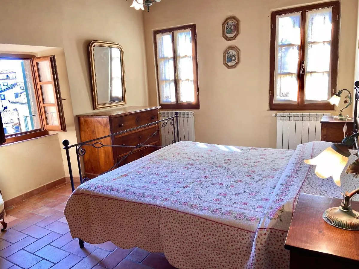 Casa Ambra Aparthotel Cortona 2*,  Italy